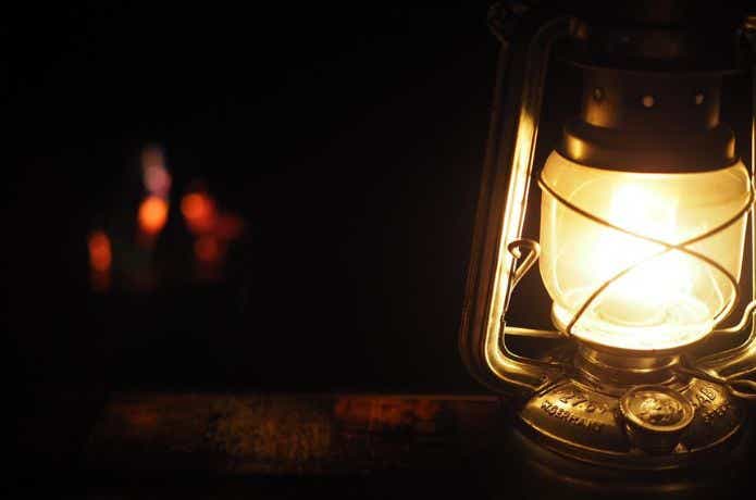 オイルランタンの金字塔。「フュアーハンドランタン」魅力から使い方まで丸わかり特集！