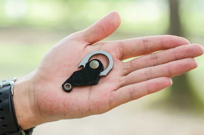 アソマタス「ベイルアウト」手のひら