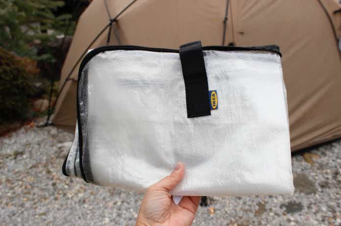 ディムパを折りたたんで手持ち