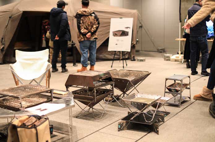 Snow Peak New Products Show 2026で焚火台が並んでいる