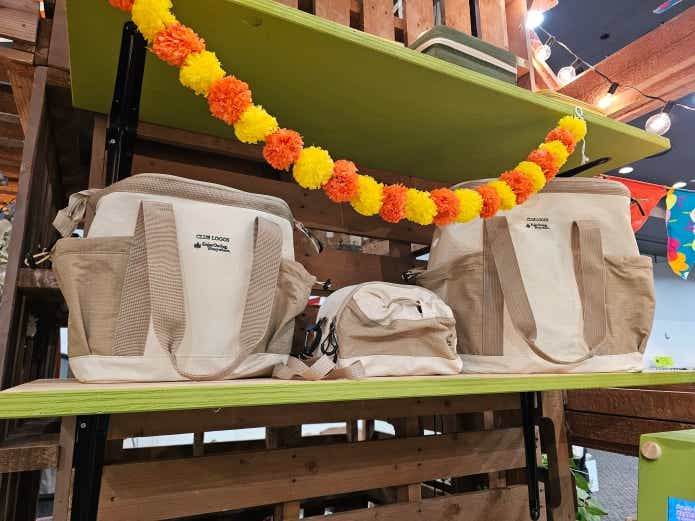 ロゴス 2027 新作展示会