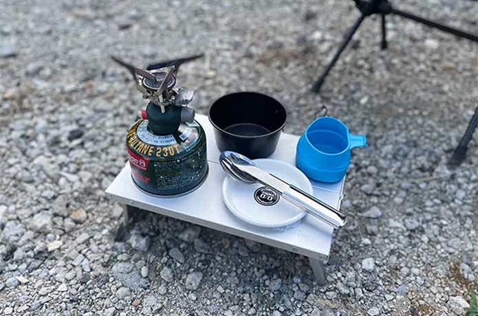 A4 アルミポップアップテーブル使用例