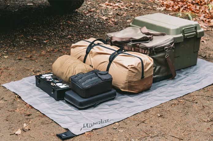 ポケットブランケット4.0にキャンプギア