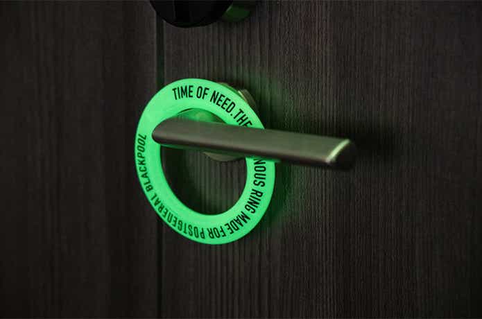 ポストジェネラル「ルミナスリング パック4」発光