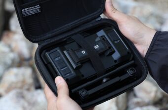 “触らず操作できる”次世代ランタン。クレイモア新作「TITAN」、設置も自由すぎる