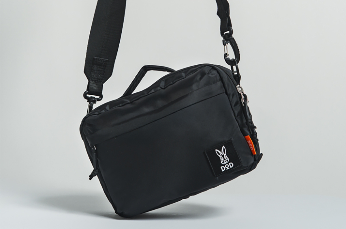 「毎日持ちたい」DODの新作、ちょうどいいが詰まってる！“ナニゲに使える”ショルダー爆誕