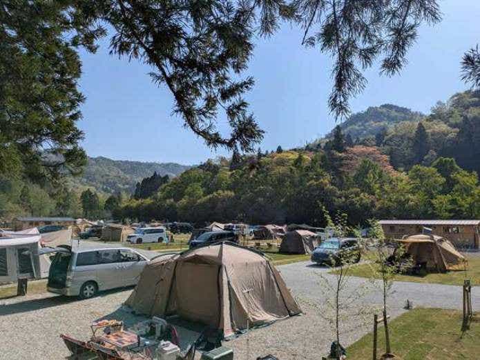 ユニトピアささやま CAMP & VILLAGE