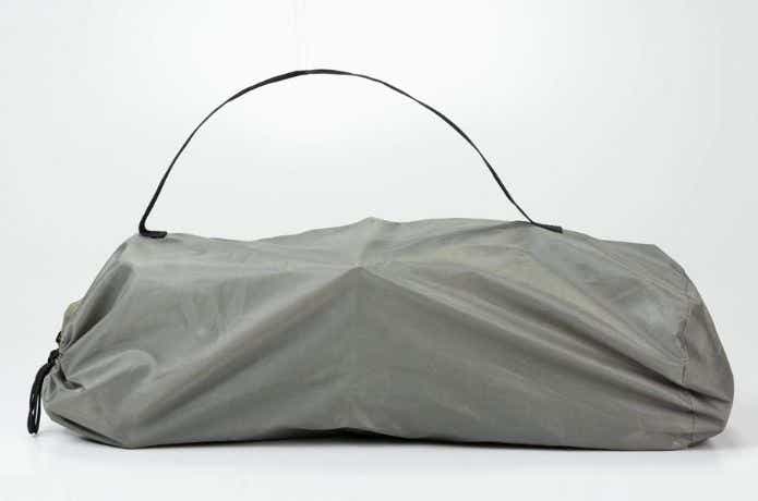 収納したバンドック 焚き火チェア