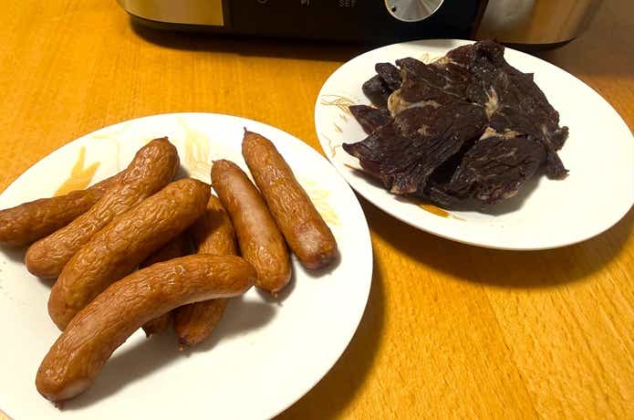 LOGOS「エレキャン・HIMONOドライヤー」肉とウィンナー完成