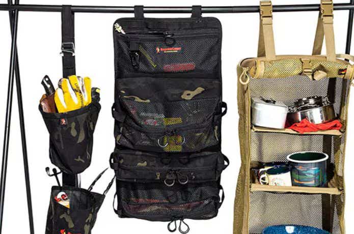 オレゴニアンキャンパー シェフズロールを吊るす