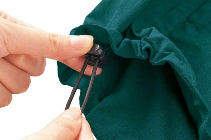 ワークマン 耐久撥水アーバンシェルジャケットの裾スピンドル