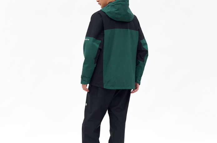 ダイワ ゴアテックス バーサタイルレインスーツの裏