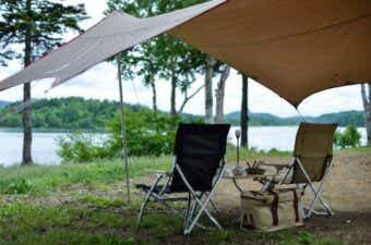 ゆったりくつろぐならコレだよね。キャンプにおすすめな快適“ローチェア”12選！