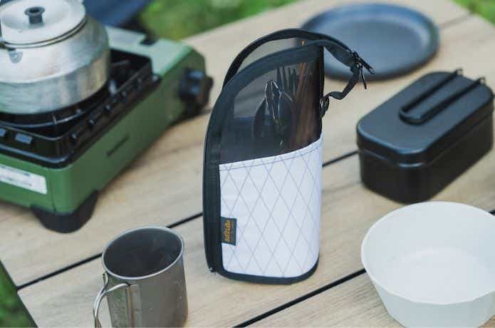 SotoLabo ドライメッシュカトラリーケースとアウトドアギア