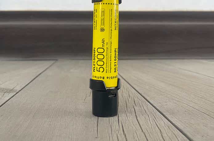 ナイトコア「インテリジェント バッテリーシステム」立て置き