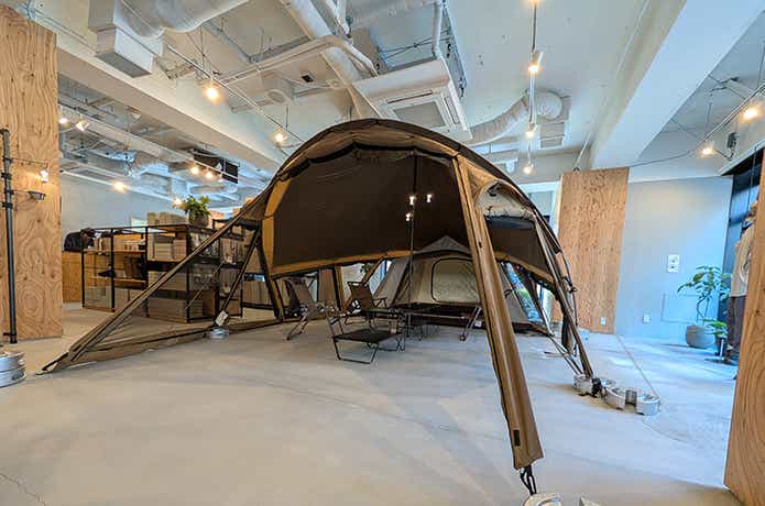 ゼインアーツ神戸三宮店　店内