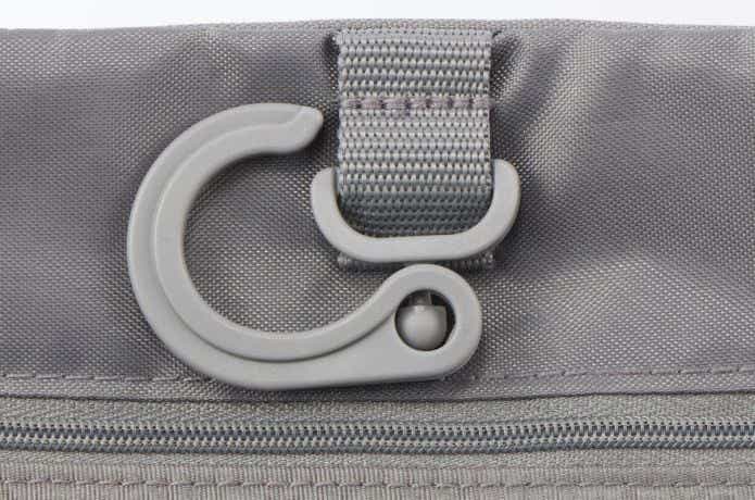 無印良品 ポリエステル　吊るして使える着脱ポーチ付ケースのフック