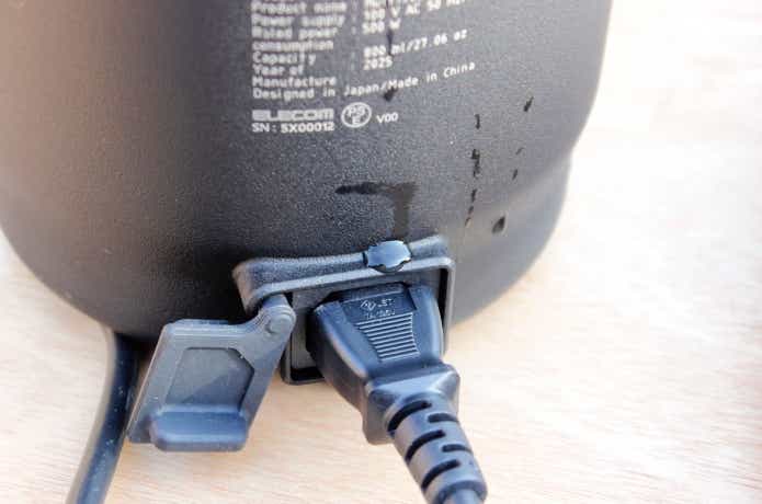 電源コードのアップ