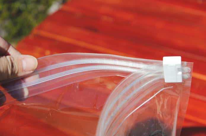 チャック部分のアップ