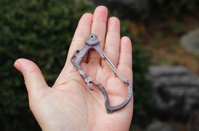 ファイヤービナーを持っている