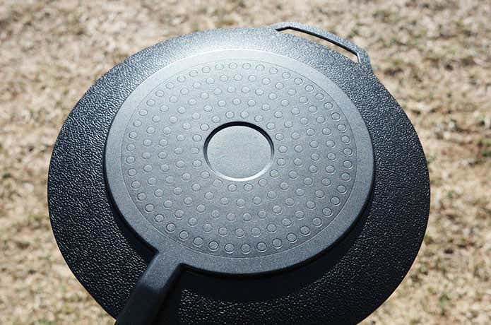 ラウンドグリルパンの底面