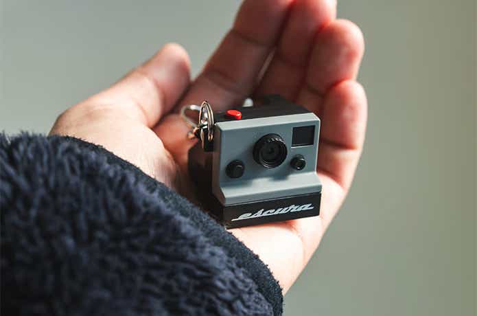 ESCURAの「Retro1」手のひら