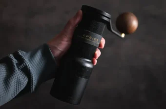 【定番から“世界一監修モデル”まで】キャンプで使いたい注目のコーヒーミル厳選7選