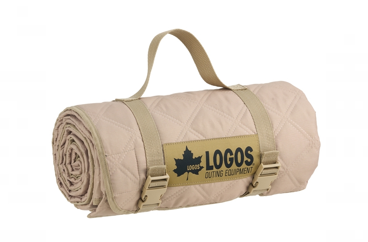 「強風でもめくれない!?」“裏”に秘密あり。ロゴスの新作レジャーシートが天才すぎ