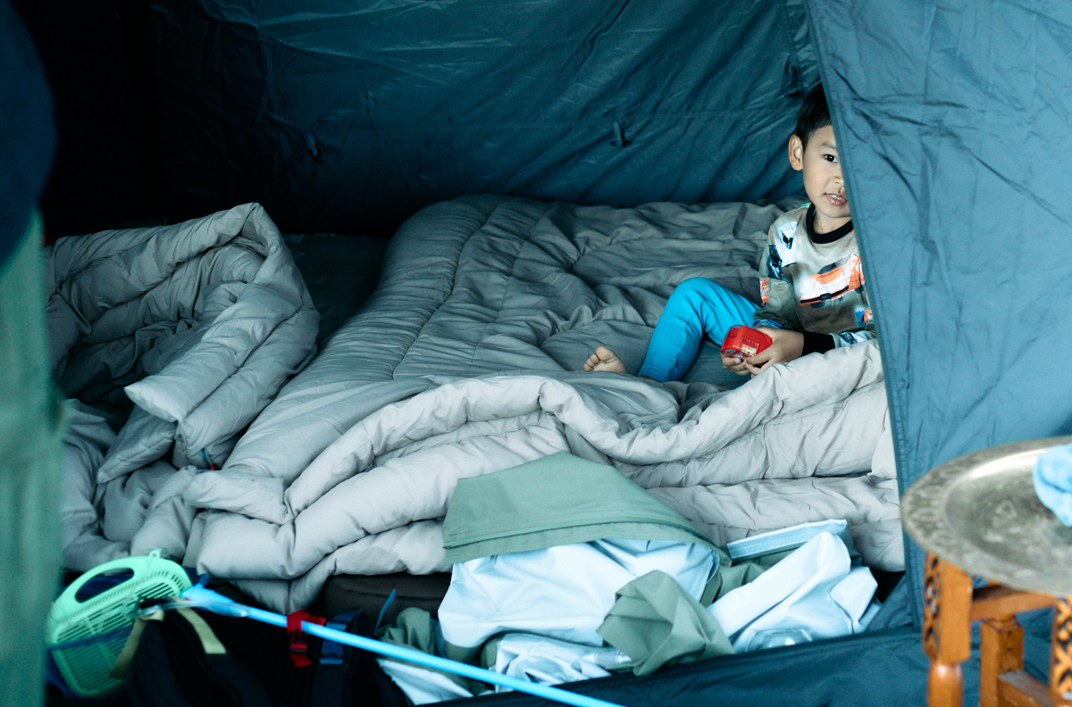 人数分はいらない！ファミリーキャンプの“寝袋問題”を解決するおすすめシュラフ4選