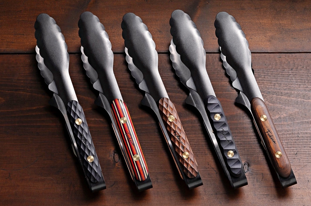 カッコいいだけじゃない。先端が浮いて・ガッチリ掴める。FEDECA新作「つかみのトング」が美しい！