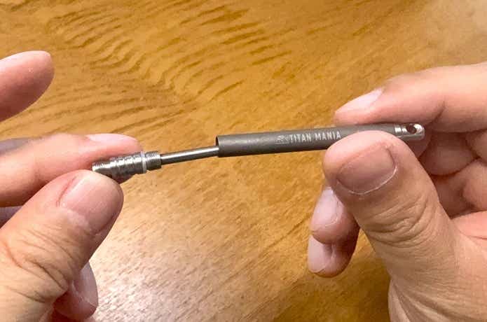 チタンマニア「つまようじ」_スクリュー機構