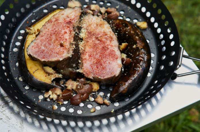 ロゴス MAKIBI グリルPANで焼いた肉