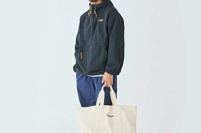 マウンテン・クラシック・アノラックを着た男性