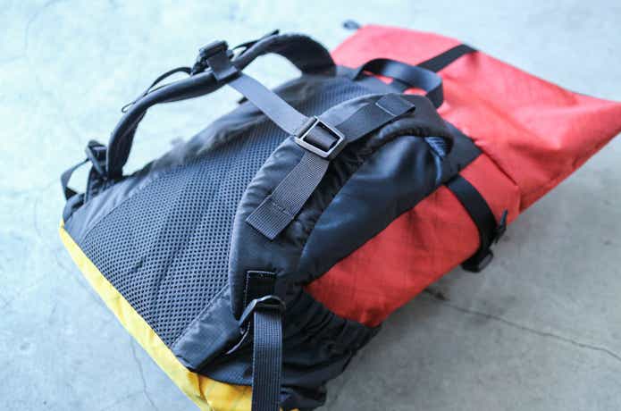 CAMP HACK別注のLittle Hiker Pack
