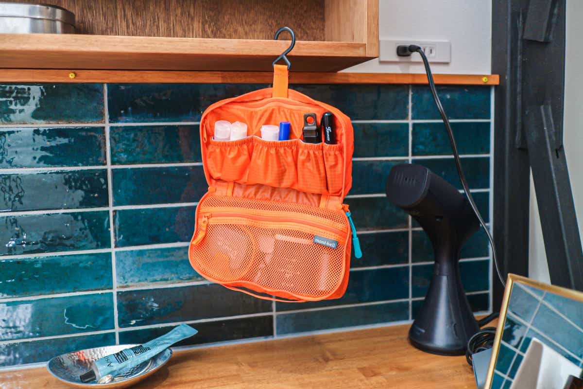 モンベルのトラベルキットパックM