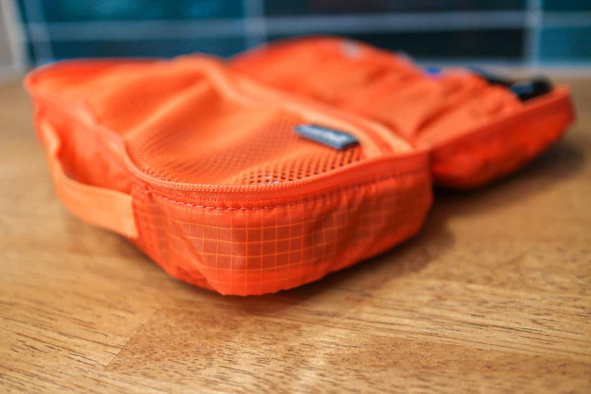 モンベルのトラベルキットパックM