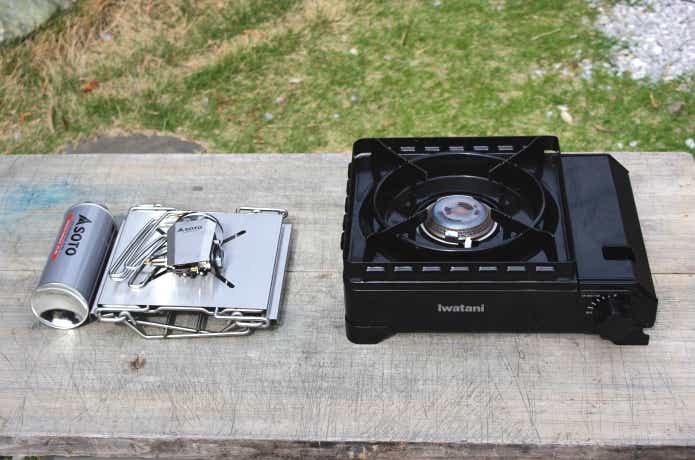 カセットコンロとST-310、カコムベーススタンドの収納時の大きさ