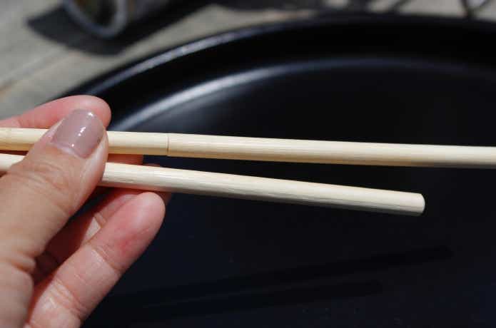 つなげて使える竹丸箸の表面