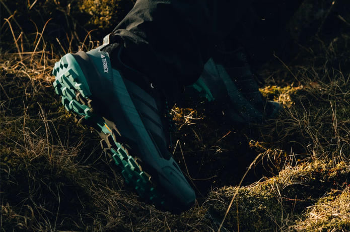 アディダス テレックス スカイチェイサー AX5 GORE-TEX