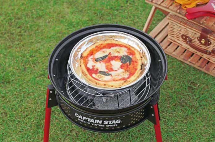 キャプテンスタッグ「ピザグリル」で焼いたピザ