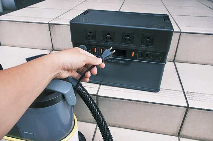 ケルヒャーSE2のコンセントとポータブル電源