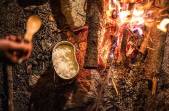 本気で米を炊くなら「飯盒」が正解！自衛隊式から鉄鋳物までおすすめ10モデル