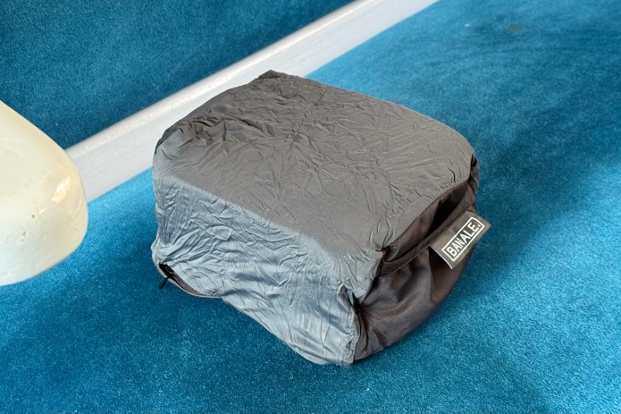 BANALE（バナーレ）の「トラベルピロー」