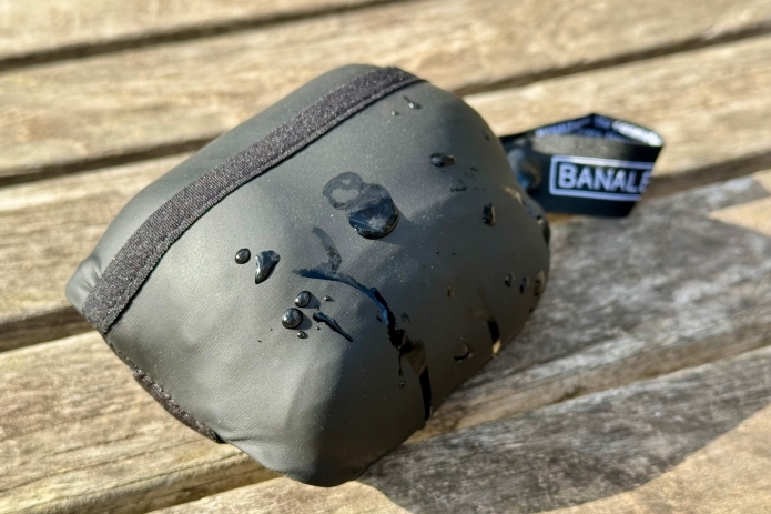BANALE（バナーレ）の「トラベルピロー」