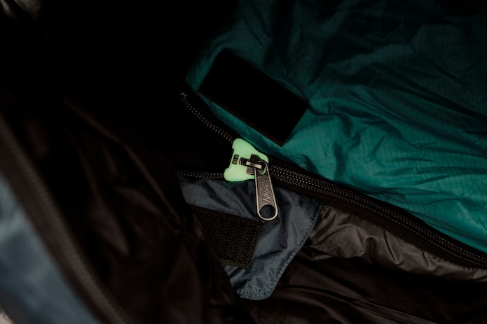 蓄光ファスナー