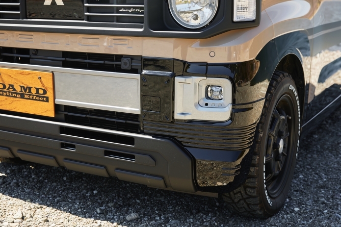 DAMDのカスタムパーツ「DALI」を装備した、三菱の「デリカミニ」