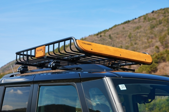 DAMDのカスタムパーツ「DALI」を装備した、三菱の「デリカミニ」