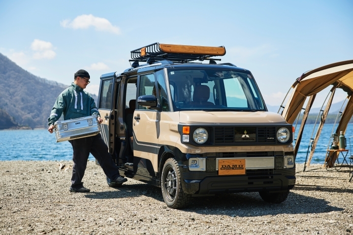 DAMDのカスタムパーツ「DALI」を装備した、三菱の「デリカミニ」