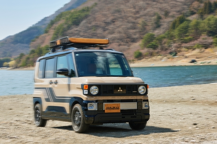 DAMDのカスタムパーツ「DALI」を装備した、三菱の「デリカミニ」