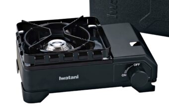 イワタニ「タフまるJr.」新作が登場！“機能アップデート”とつや消しマットで、キャンプ界の新定番になるかも